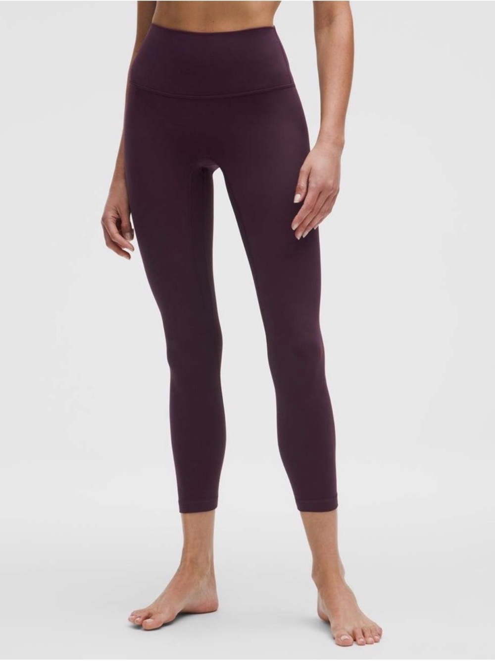 Lululemon Align No Line High-Rise Pant 25"
Black Plum